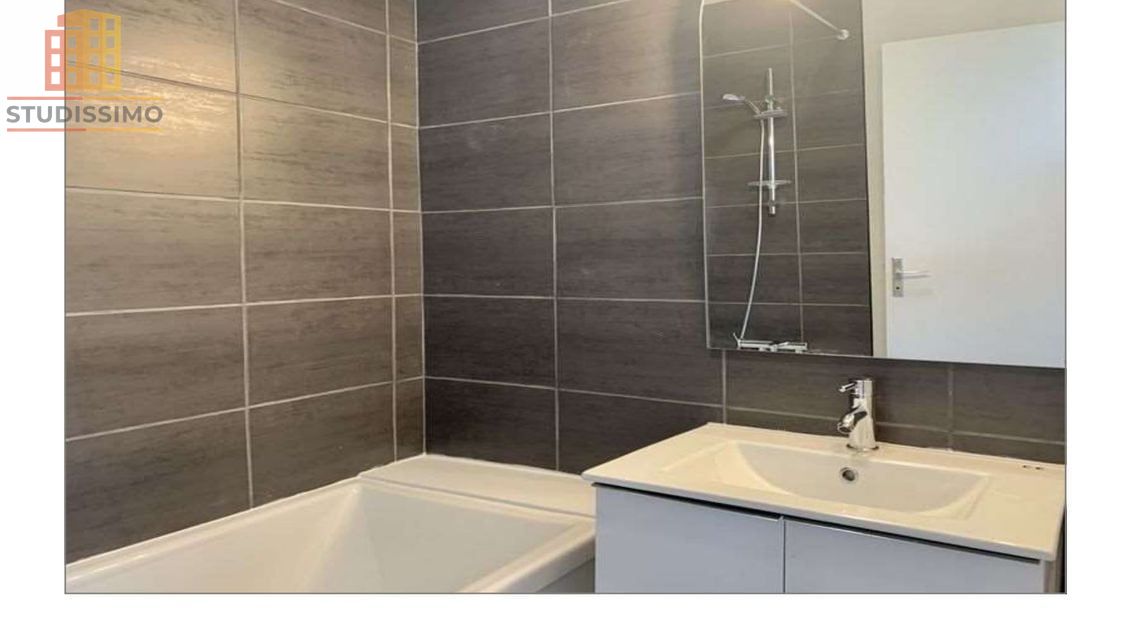 Studio 31m² Lille centre - Lumineux, belle vue - Photo 2