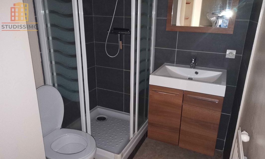 Studio 25m² Lille centre - Proche gare Lille Europe - Photo 1