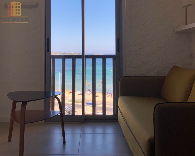 Studio 30m² Six-Fours-les-Plages Le Brusc - Rénové, face mer - Photo 9