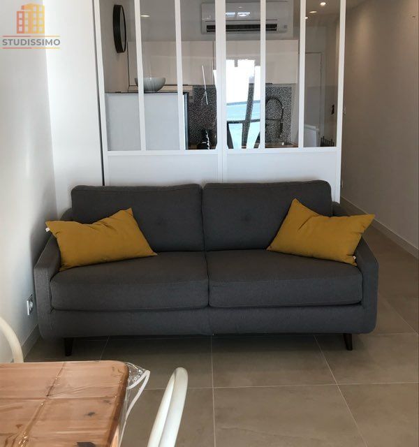 Studio 30m² Six-Fours-les-Plages Le Brusc - Rénové, face mer - Photo 10