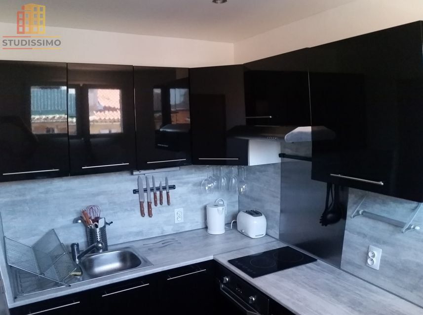 Studio 24m² Toulon Mourillon - Sous pente, dernier étage - Photo 2
