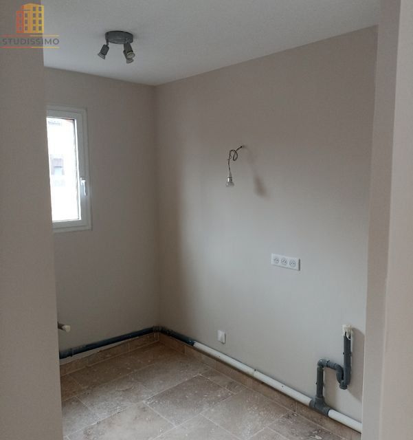 Studio 30m² Cogolin - lumineux, proche commodités - Photo 2