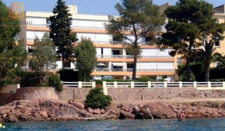 Studio 25m² Saint-Raphaël - Pieds dans l'eau, vue mer - Photo 2