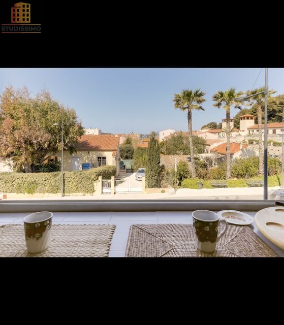 Studio 27m² Six-Fours-les-Plages - Vue mer, île des Embiez - Photo 1