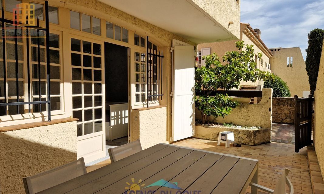 Studio 22m² Saint-Cyr-sur-Mer - Terrasse, proche port - Photo 2