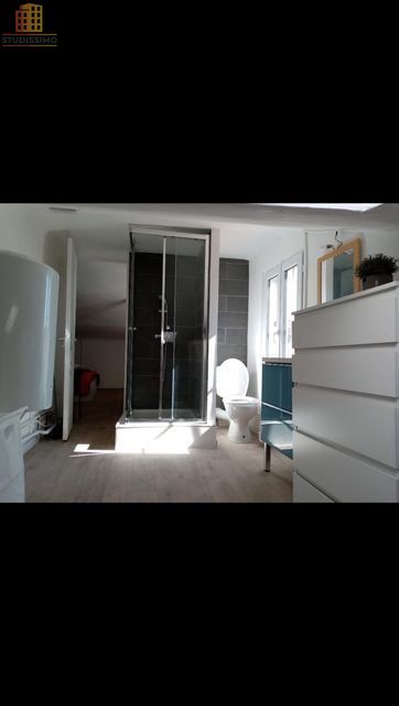 Studio 18m² La Seyne-sur-Mer - Dernier étage, lumineux - Photo 2