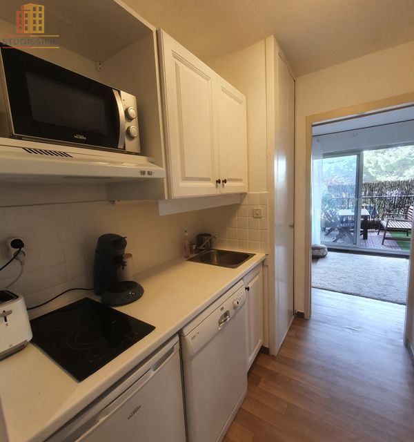 Studio 24m² Hyères Port - Meublé, terrasse - Photo 4