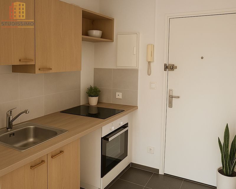 Studio 21m² Saint-Raphaël centre-ville - Rez-de-jardin, proche mer - Photo 1