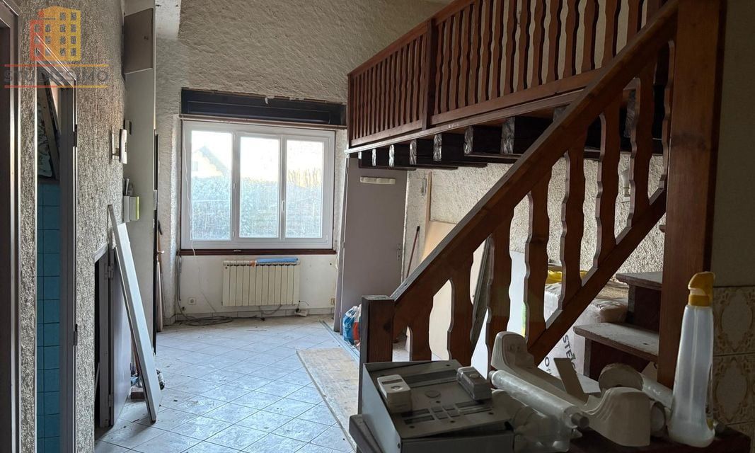 Studio 37m² Douvaine - Mezzanine, à rafraîchir - Photo 1
