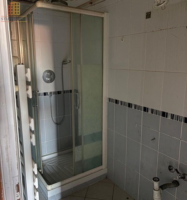 Studio 37m² Douvaine - Mezzanine, à rafraîchir - Photo 2