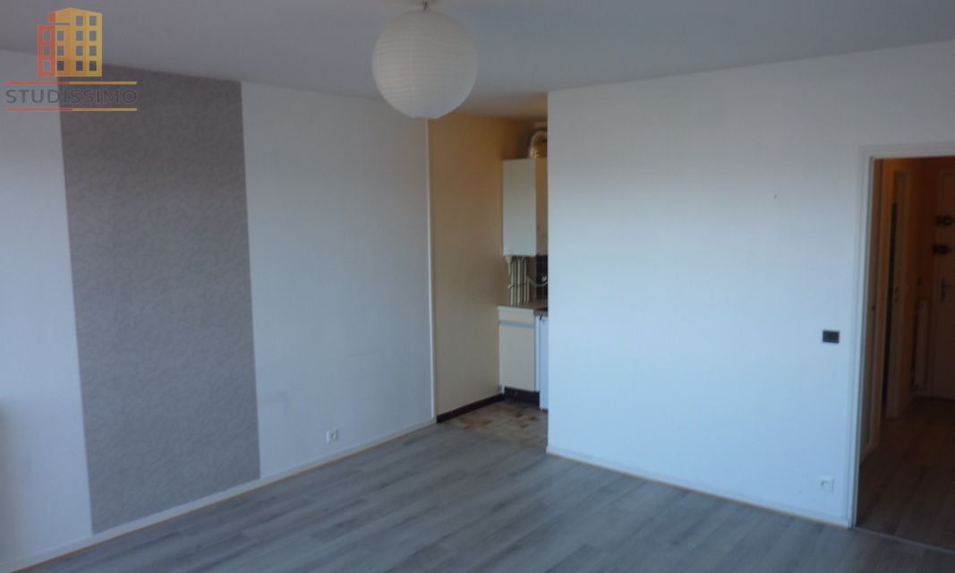 Studio 32m² Pau Michel-Ange - Terrasse, box fermé - Photo 2