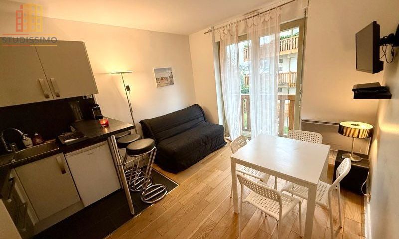 Studio 19m² Deauville - Vue partielle mer - Photo 2