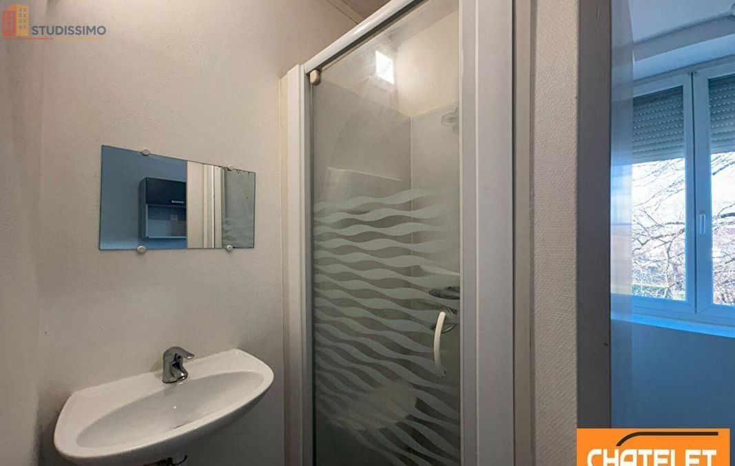 Studio 30m² Bourg-en-Bresse - Étage élevé, lumineux - Photo 1