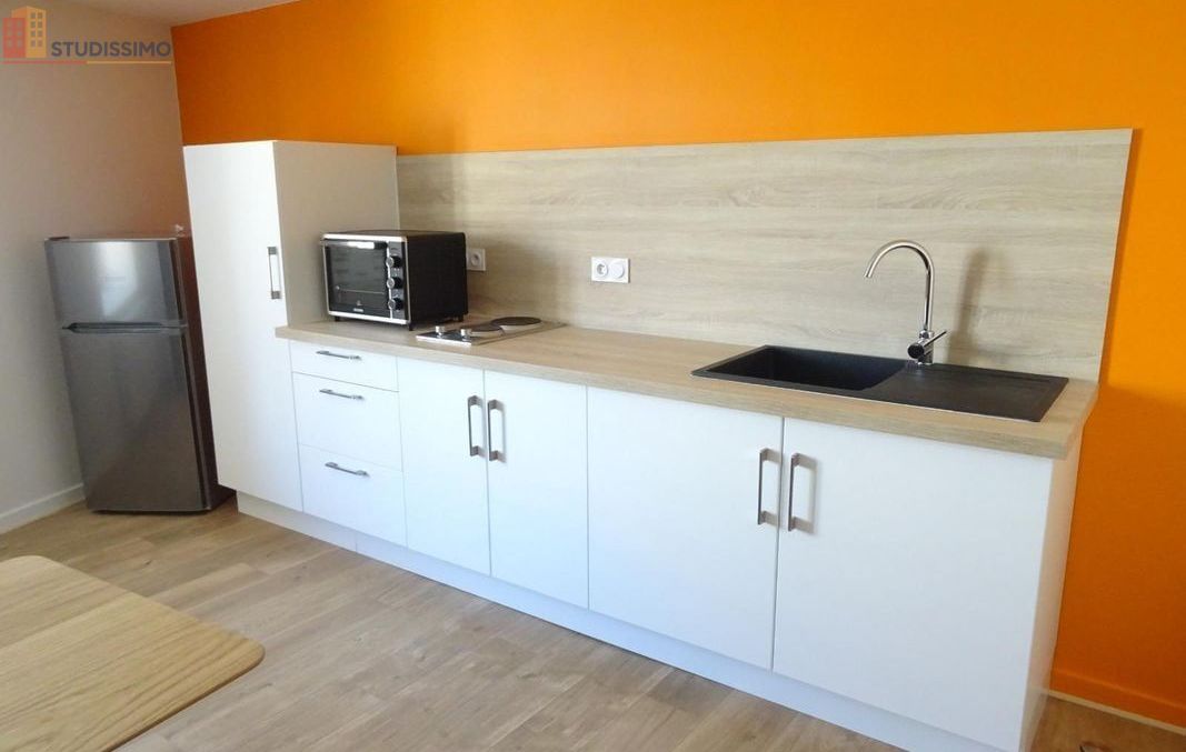 Studio 28m² Bourg-en-Bresse - Meublé, DPE C - Photo 2