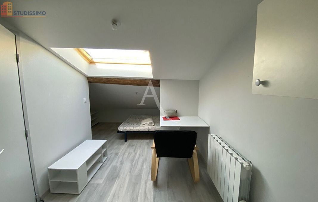 Studio meublé 14m² Bourg-en-Bresse - Meublé, 2e étage - Photo 3