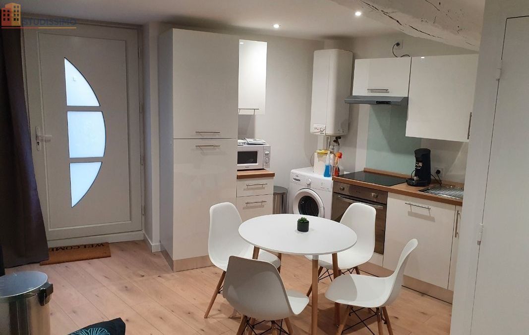 Studio meublé 25m² Lagnieu 01150 - Meublé, DPE D - Photo 2