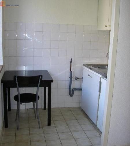 Studio meublé 17m² Nantua - Meublé, 1er étage - Photo 2
