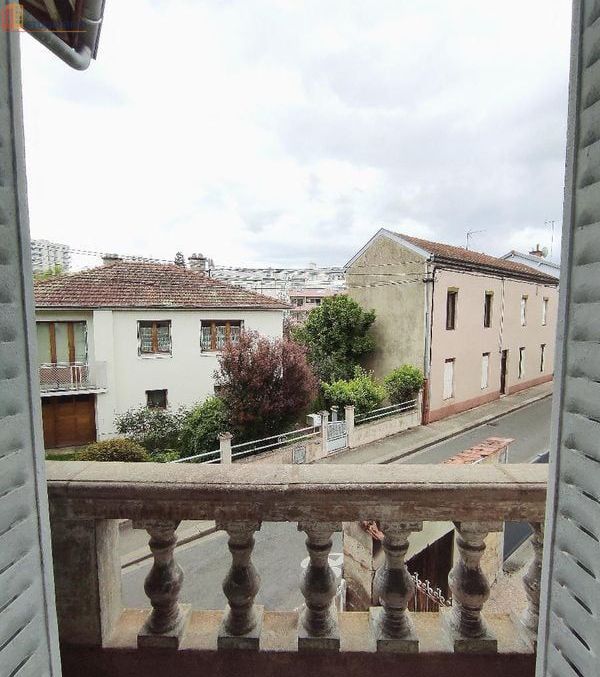 Studio meublé 29m² Bourg-en-Bresse - Meublé, 1er étage - Photo 3