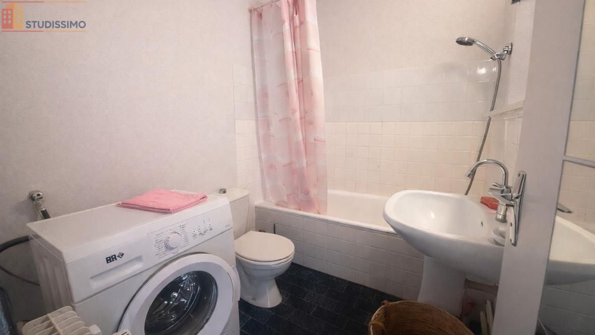 Studio 31m² Bourg-en-Bresse - DPE D, 4e étage - Photo 2