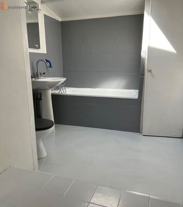 Studio meublé 30m² Bourg-en-Bresse - Calme, 3e étage - Photo 4
