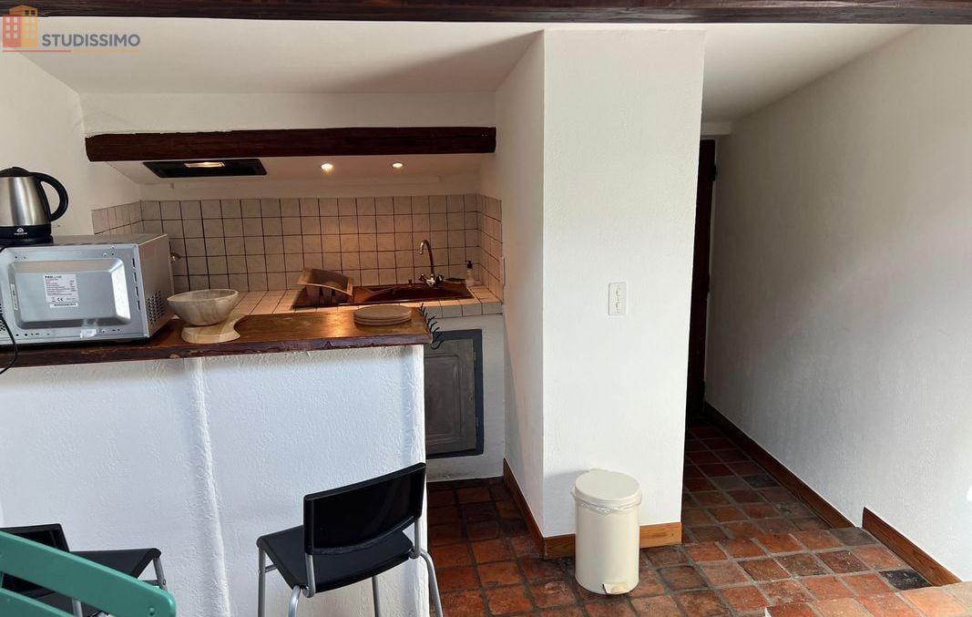 Studio meublé 30m² Bourg-en-Bresse - Calme, 3e étage - Photo 2