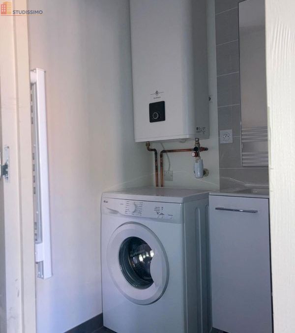 Studio meublé 25m² Bourg-en-Bresse - Meublé, DPE D - Photo 1