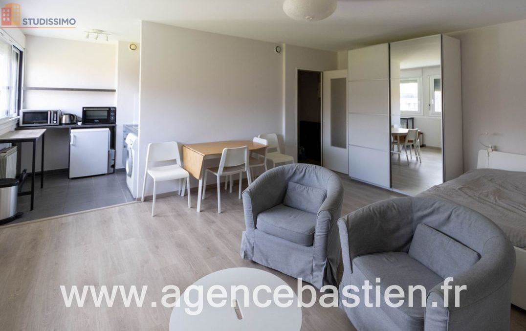 Studio meublé 33m² Divonne-les-Bains - Meublé, 3e étage - Photo 5