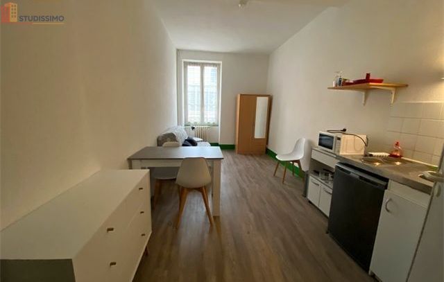 Studio meublé 18m² Bourg-en-Bresse - Meublé, 1er étage - Photo 3