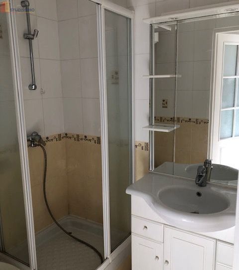 Studio 23m² Oyonnax 01100 - Photo 2