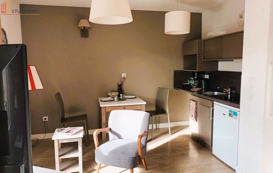 Studio meublé 31m² Bourg-en-Bresse - Adapté étudiants, meublé - Photo 2