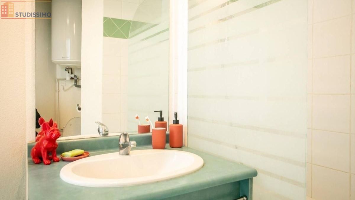 Studio meublé 25m² Bourg-en-Bresse - Meublé, 1 pièce - Photo 2
