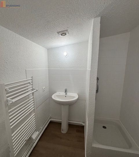 Studio 25m² Saint-Trivier-sur-Moignans - Centre village - Photo 2
