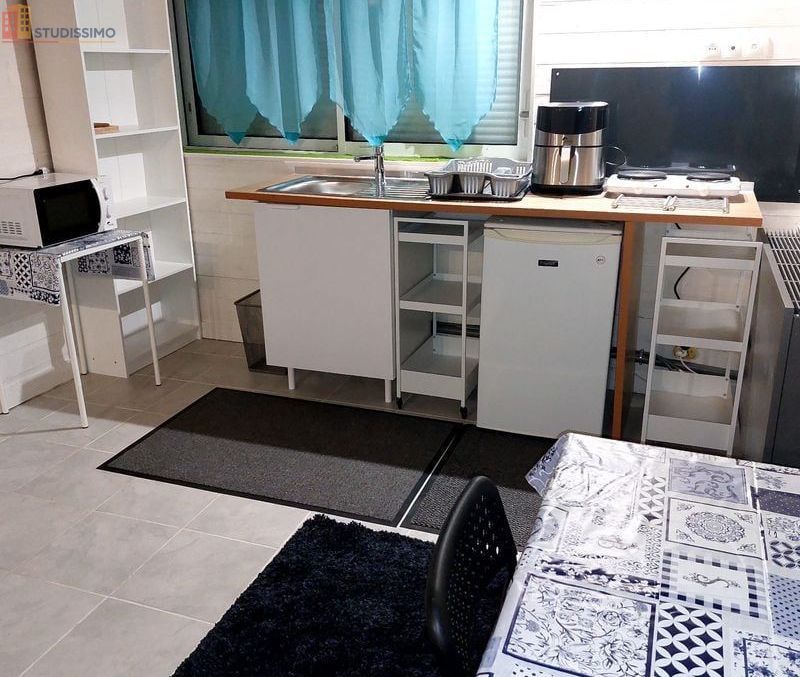 Studio meublé 20m² Péron 01630 - Proche Meyrin/Genève - Photo 2