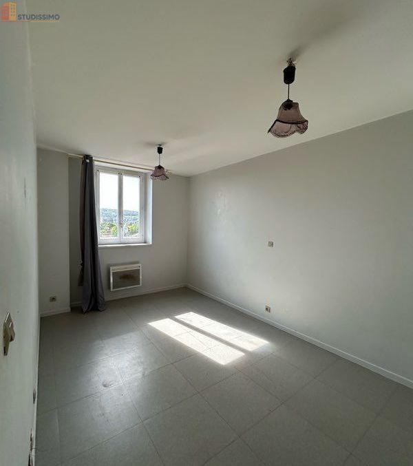 Studio 30m² Château-Thierry - Hyper centre, lumineux - Photo 2