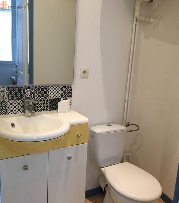 Studio meublé 18m² Saint-Quentin 02100 - Plein centre-ville, meublé - Photo 2