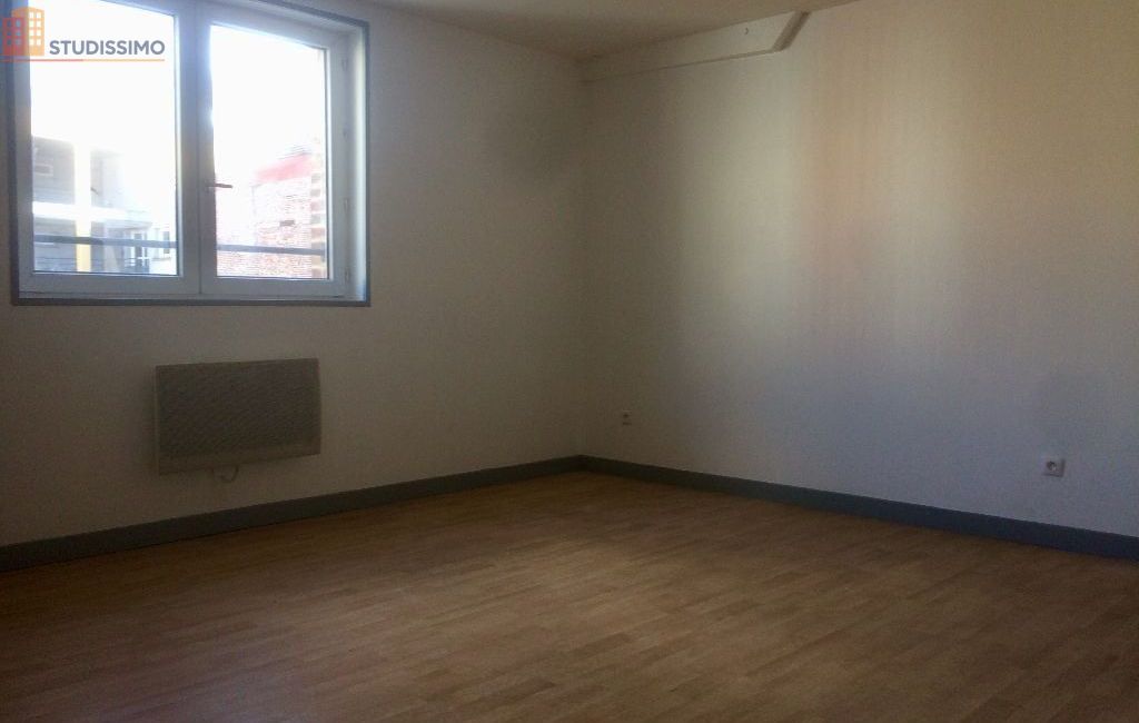 Studio 32m² Saint-Quentin 02100 - Photo 3