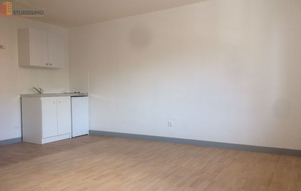 Studio 32m² Saint-Quentin 02100 - Photo 2