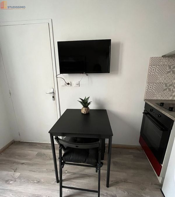 Studio meublé 14m² Saint-Quentin - Très bien équipé, 1er étage - Photo 2