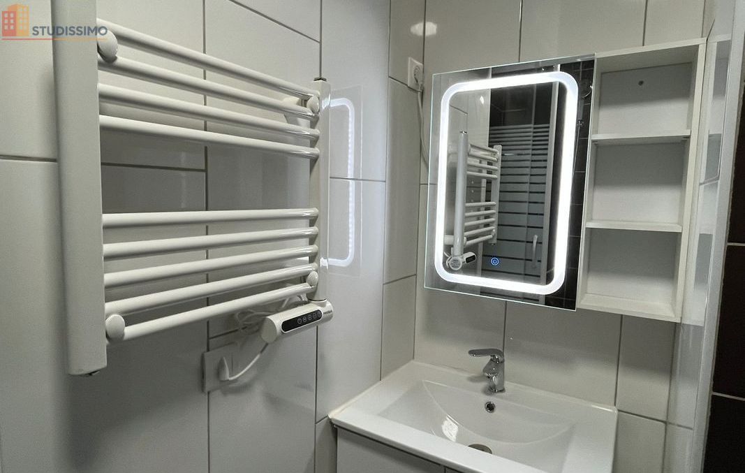 Studio meublé 14m² Saint-Quentin - Très bien équipé, 1er étage - Photo 1