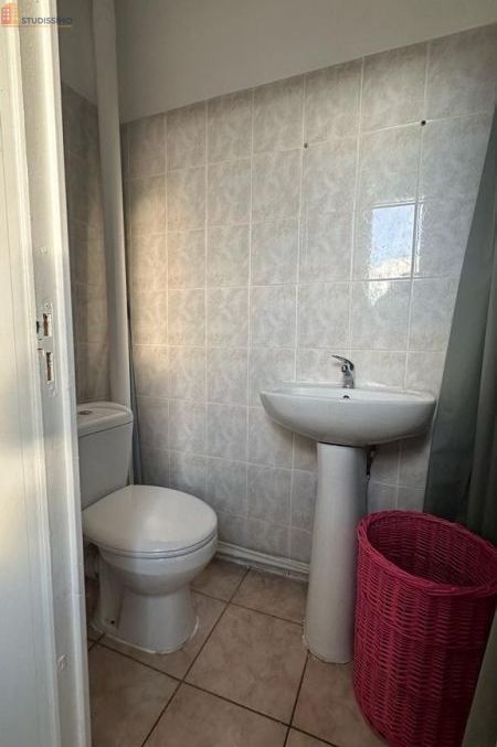 Studio meublé 14m² Saint-Quentin - Lumineux, en étage - Photo 2