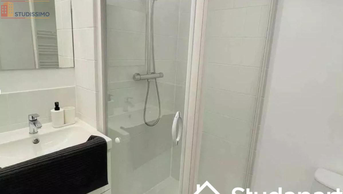 Studio 18m² Saint-Quentin - Meublé, DPE D - Photo 2
