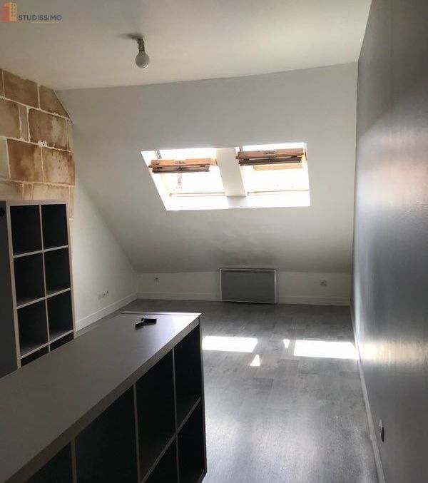 Studio à Villeneuve-Saint-Germain