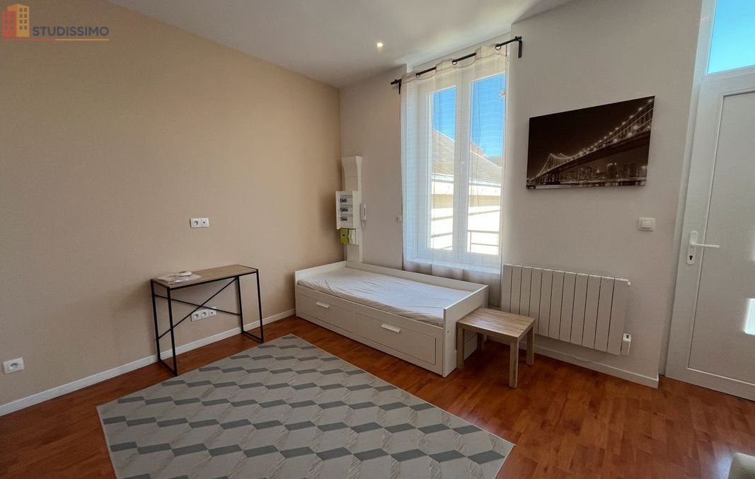 Studio meublé 24m² Saint-Quentin - Meublé, lumineux - Photo 2