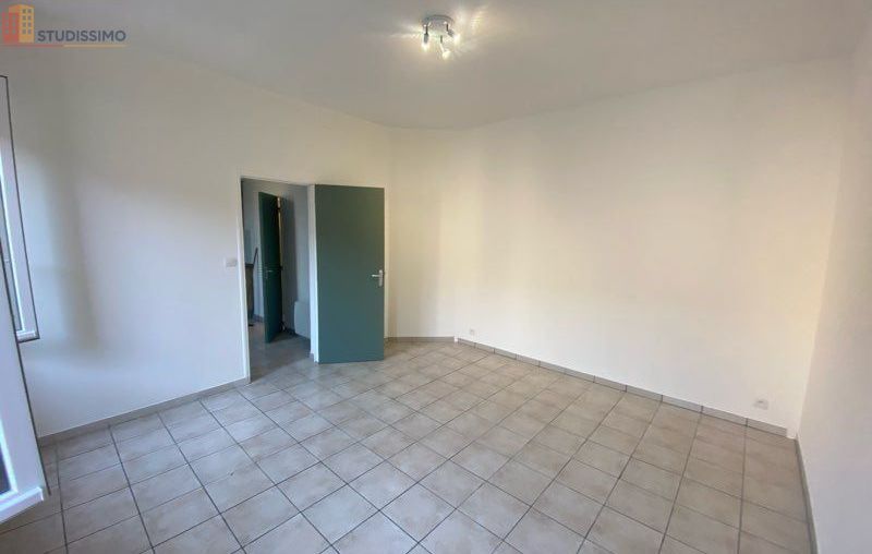 Studio 30m² Saint-Quentin 02100 - Entièrement rénové - Photo 1