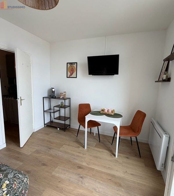Studio meublé 20m² Vichy centre - Meublé, 4e étage - Photo 2