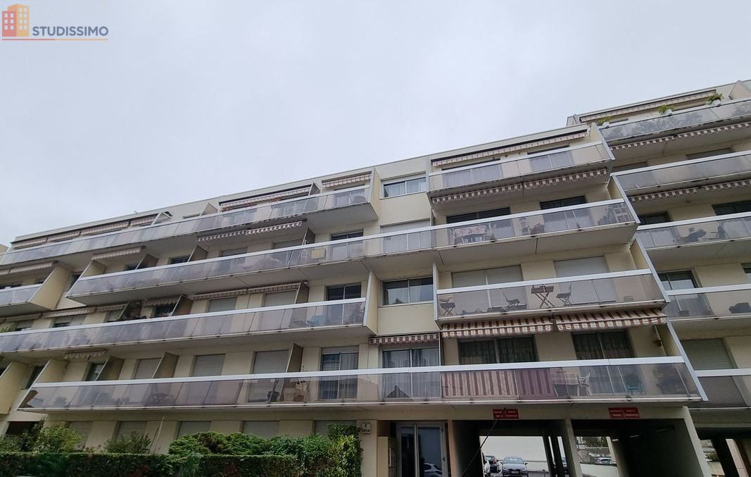 Studio meublé 34m² Vichy - Lumineux, 3e étage - Photo 11