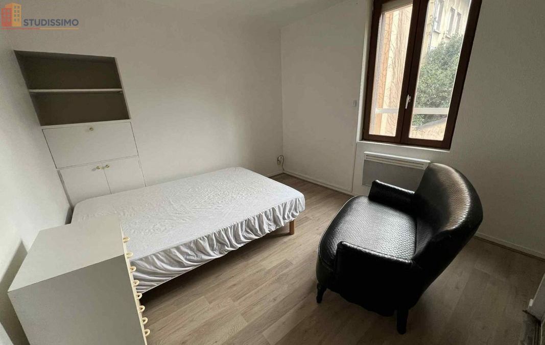 Studio 30m² Montluçon 03100 - Meublé, 1 pièce - Photo 1