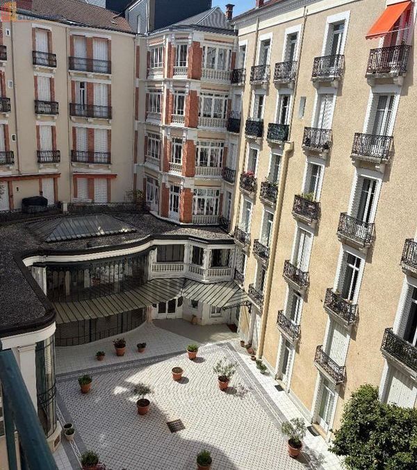 Studio 29m² Vichy - Meublé, 3e étage - Photo 1
