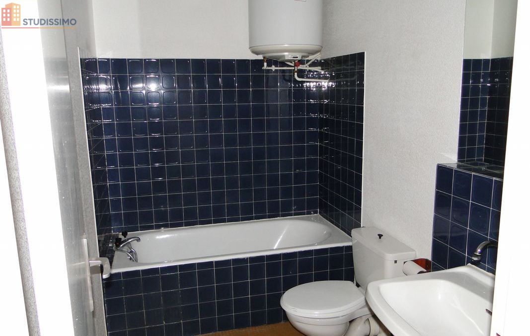 Studio 21m² Moulins - (1er étage), DPE D - Photo 1