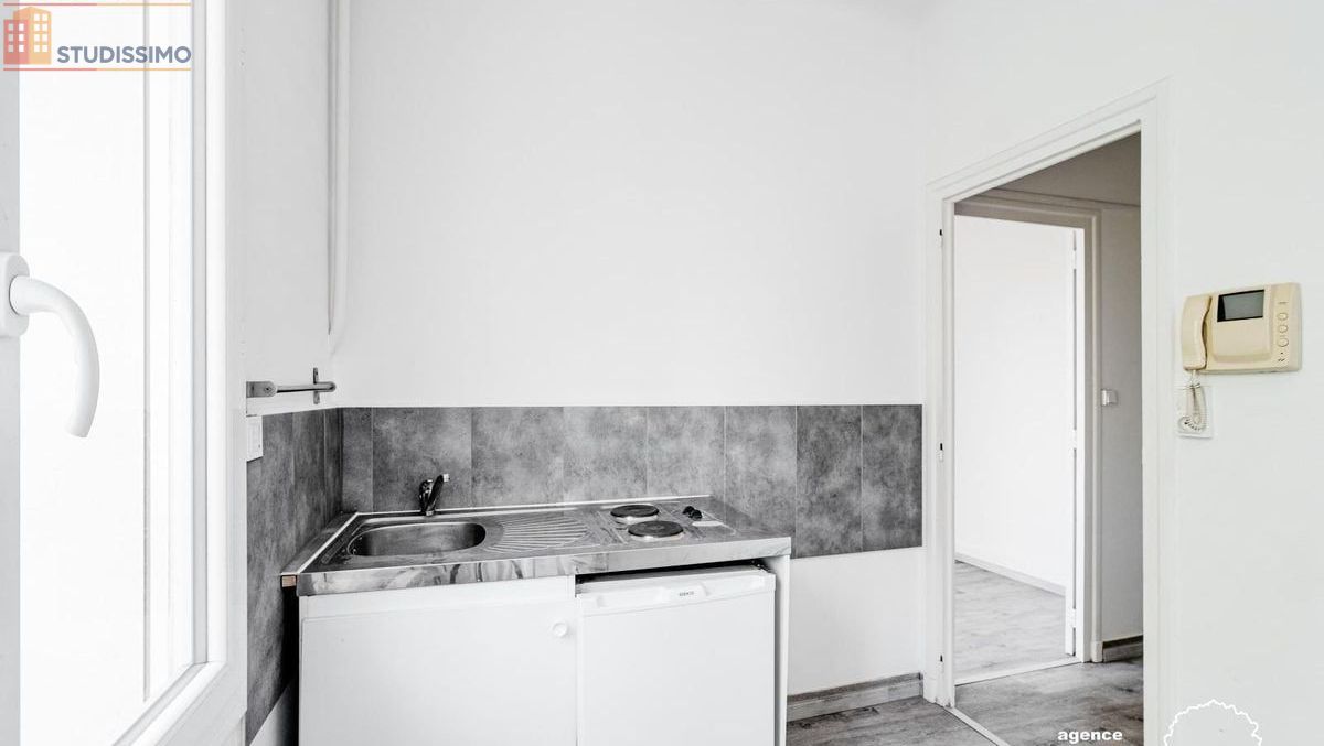 Studio 23m² Vichy - Étage 3, DPE D - Photo 1